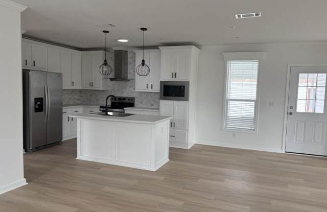 19473 Bermuda Court Gallery 2