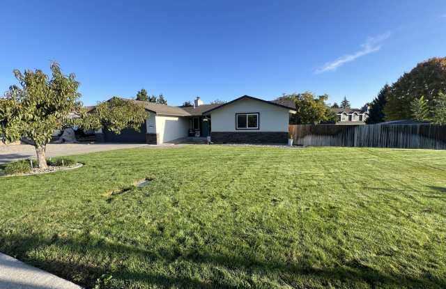 100 Hills West Way - 100 Hills West Way, Richland, WA 99352