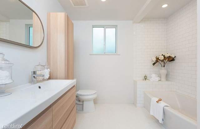 2116 Oak Glen Pl Gallery 2