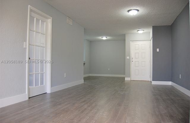 2803 N Oakland Forest Dr Gallery 2