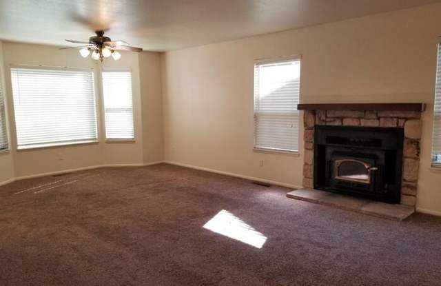 2395 Fieldcrest Drive Gallery 4