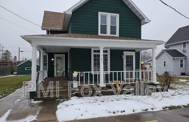313 1/2 East 9th Street - 313 East 9th Street, Kaukauna, WI 54130