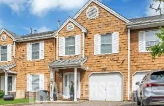 19 Delavan Court Gallery 3