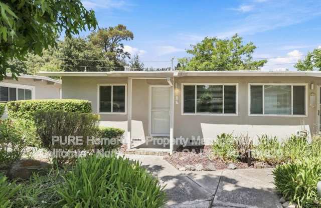 186 Brush Creek Road Gallery 1