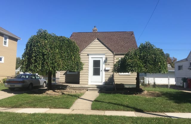 22116 Nevada Ave - 22116 Nevada Avenue, Eastpointe, MI 48021