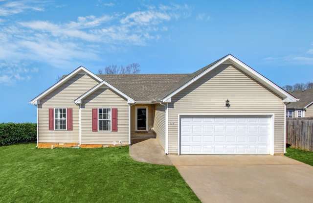 3 bed 2 bath Fenced yard. Heart of St. B. Hurry. photos photos