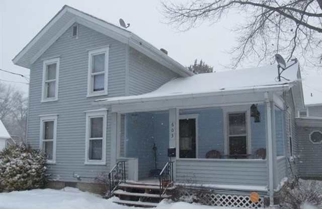4 bedroom house - 603 South High Street, Janesville, WI 53548