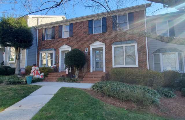 2 Bedroom 2.5 Bathrooms Townhome - 5004 Marigold Way, Greensboro, NC 27410 2 Bedroom 2.5 Bathrooms Townhome - 5004 Marigold Way, Greensboro, NC 27410