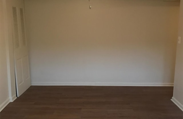 3227 D Street SE, Unit 2 Gallery 3