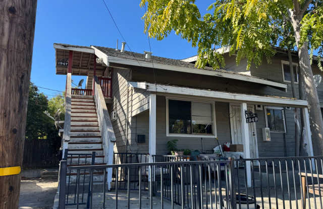 $500 Holiday Leasing Special. One Bed, One Bath Upstairs Apartment in Central Stockton - 1947 North Wood Lane, Stockton, CA 95204