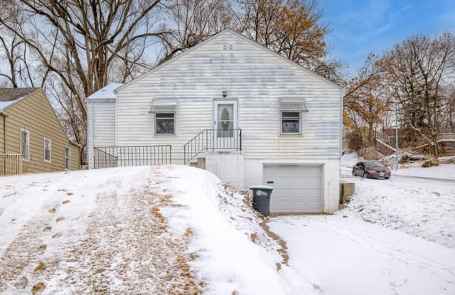 6905 North 33rd Street photos photos