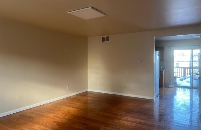 16 N PENDLETON Court unit: 10B photos photos