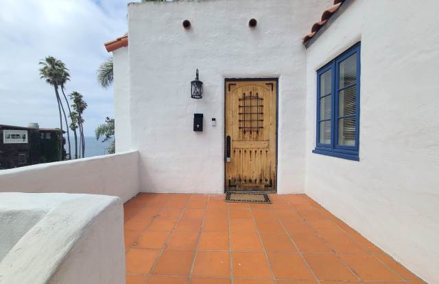 Charming 2 Bed 1 bath "monthly rental" in La Jolla Village. photos photos
