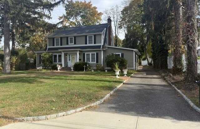 2 William Street - 2 William Street, Glenwood Landing, NY 11545 2 William Street - 2 William Street, Glenwood Landing, NY 11545