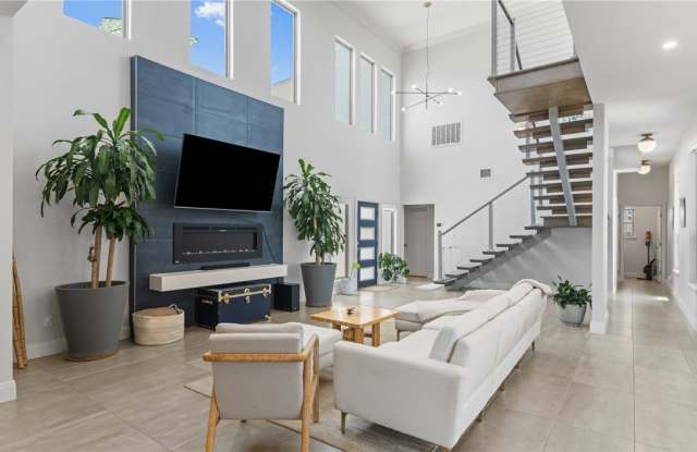 15130 Reales Drive Gallery 3