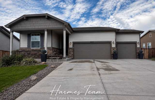 Beautiful Ranch Home with Open Layout & Private Backyard photos photos