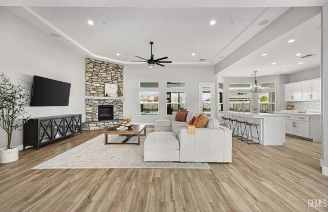 16612 Bellewood Place photos photos