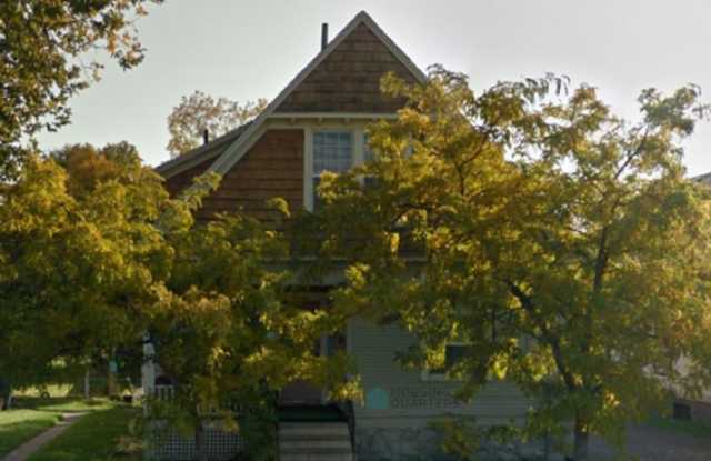 2 bedroom, Single Family home, close Downtown Spokane! photos photos
