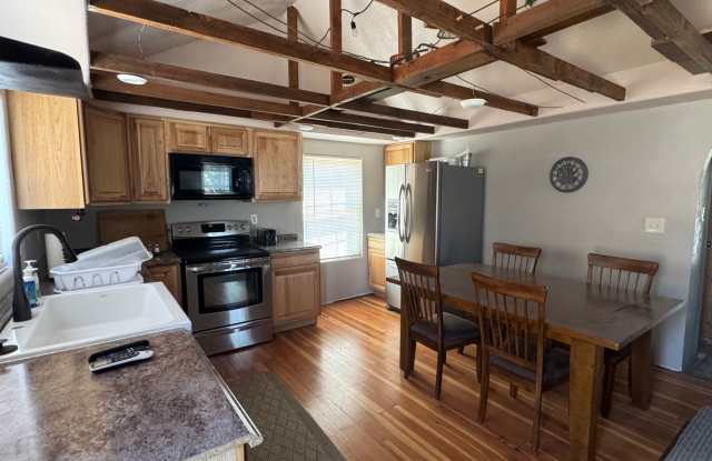 Fully furnished large 1 bedroom - 42192 Main Street, Umatilla County, OR 97801