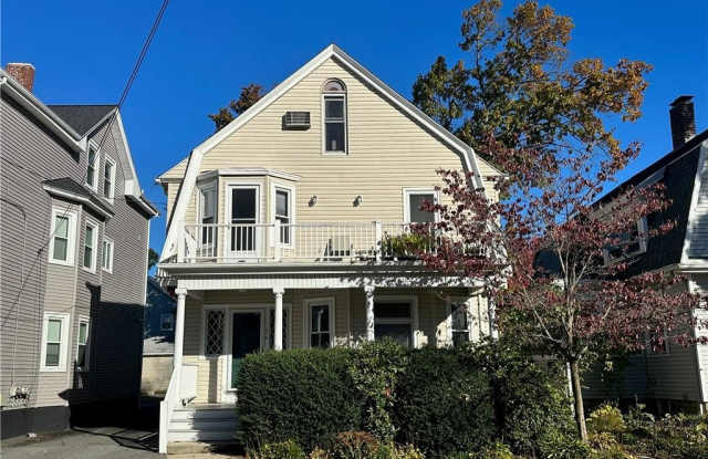 214 Rochambeau Avenue - 214 Rochambeau Avenue, Providence, RI 02906