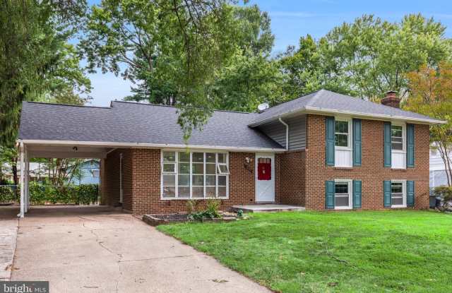 1402 MULLINS Street Gallery 2