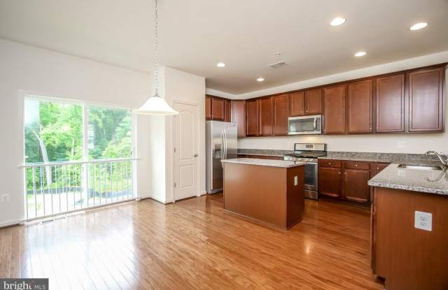 8537 GOLDEN EAGLE LN Gallery 4