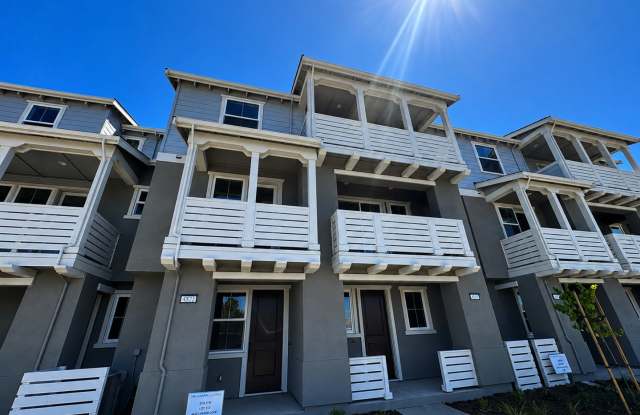 Brand New Townhouse in Livermore at Solera at Arroyo Crossings photos photos