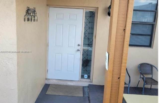 6728 NW 188th Ter photos photos