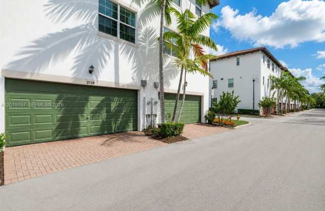 2709 SW 119th Way photos photos