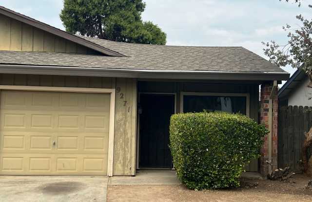 UPDATED 3 BEDROOM DUPLEX IN SACRAMENTO! photos photos