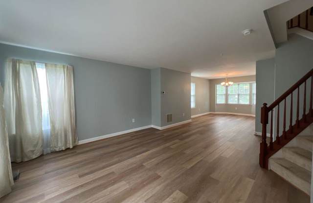 6402 View Point Ct Gallery 3