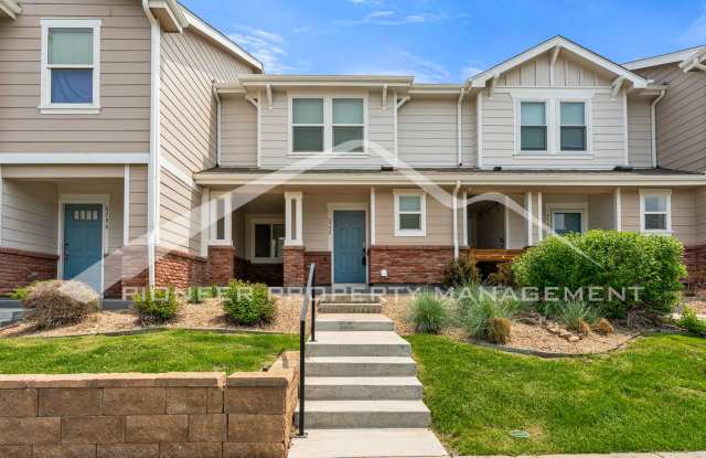 Charming Townhome with 1 Car Garage and Central A/C Gallery 1