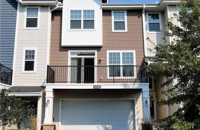 11810 Emery Village Drive N photos photos