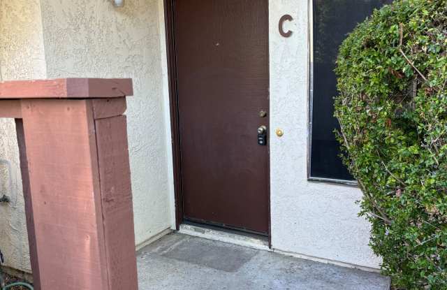 1216 E. Walnut #C in Lompoc - 1216 East Walnut Avenue, Lompoc, CA 93436