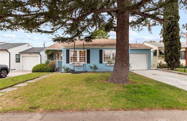 2117 N Screenland Dr photos photos