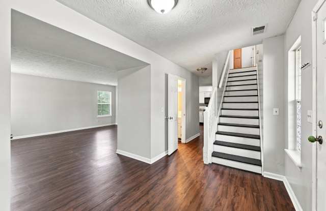6007 Polonius Lane Gallery 2