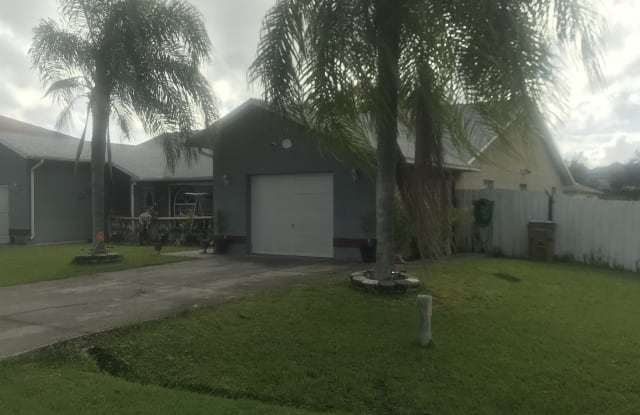 1100 Normandy Dr - 1100 Normandy Drive, Poinciana, FL 34759