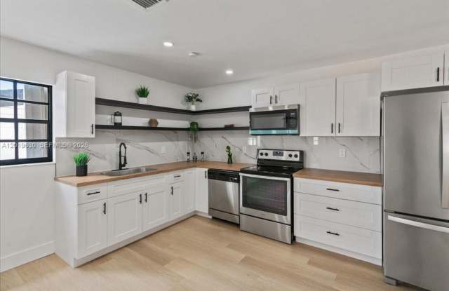 1409 NW 44th Street A, Miami, FL 33142 photos photos