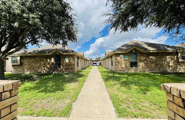 2401 Moonlight Lane - 3 Gallery 1