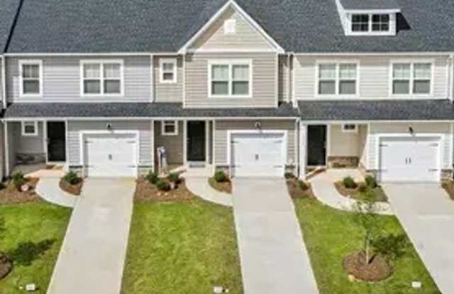 Beautiful 3-Bedroom 2-Baths Home with Garage in Terrell - Pet Friendly! photos photos