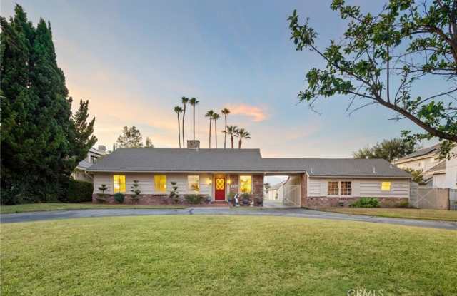 345 Walnut Avenue photos photos