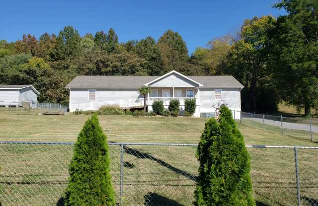 633 Russell Avenue photos photos