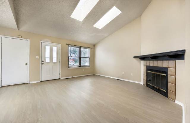 1309 Firefly Circle - 1 Gallery 3