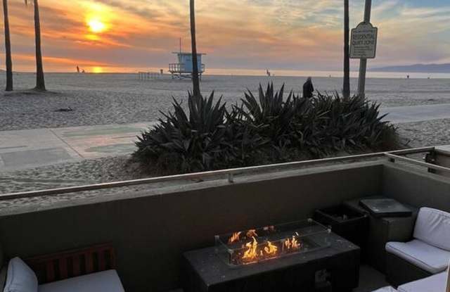 3005 Ocean Front Walk Gallery 1