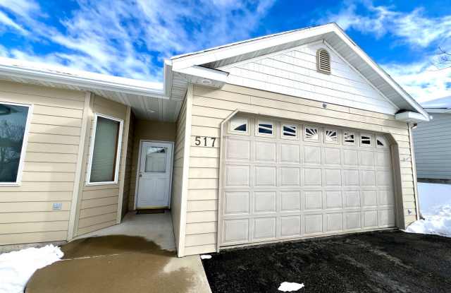 Dog Friendly 3 bed 2 bath Home photos photos