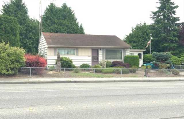 Spacious 2 Bedroom Home with a Large Backyard! photos photos Spacious 2 Bedroom Home with a Large Backyard! photos photos