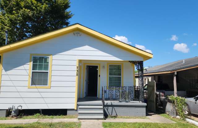 735 Lees Lane photos photos