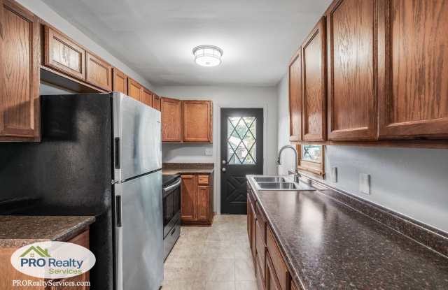 Recently Remodeled 2 Bedroom Home - 4242 Zane Avenue North, Crystal, MN 55422