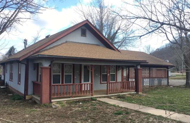 ** NEW CARPET ** NEWLY REMODELED BATHROOM ** photos photos ** NEW CARPET ** NEWLY REMODELED BATHROOM ** photos photos