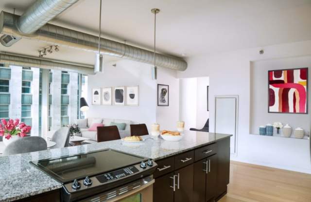 345 West Kinzie St. photos photos